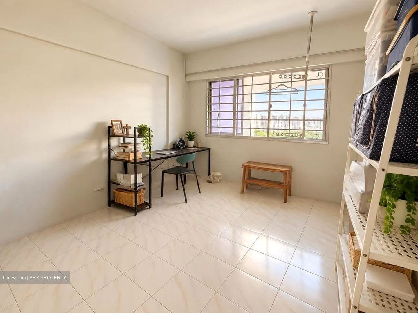 Blk 336 Jurong East Avenue 1 (Jurong East), HDB Executive #637824671
